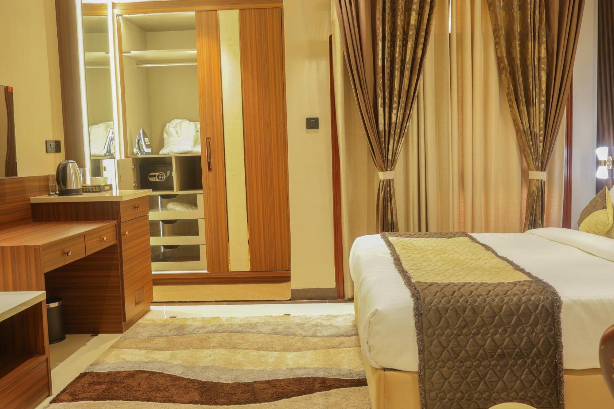 Suramya Homestay โบปาล ภายนอก รูปภาพ